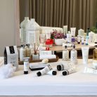 AU LAIT HAND CREAM TUBO